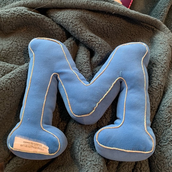 Blue M pillow - Picture 3 of 3